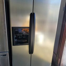 Kenmore Side By Side Refrigerator 