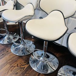 Bar/Kitchen Stools (4)