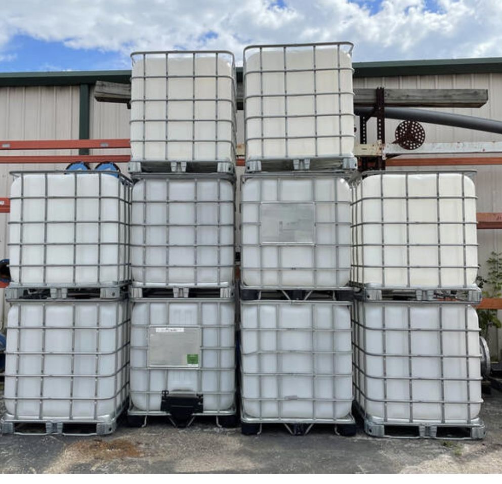 Totes 275 Gallon Water Tank