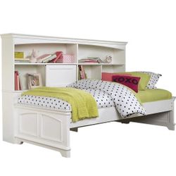 Oberon White 3 Pc Twin Bookcase Daybed 