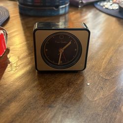 Vintage 1970s Comus Pierre Cardin Quartz Analog Travel Clock