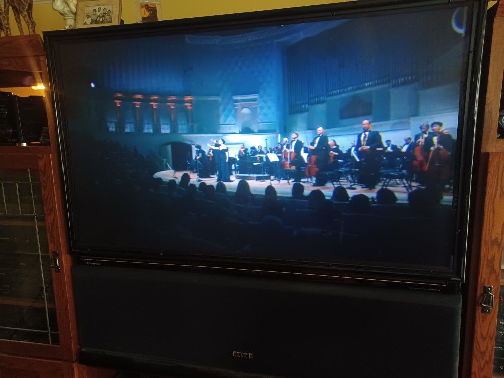 60 PIONEER ELITE PRO HD CRT PROJECTION TV $300 FINAL PRICE
