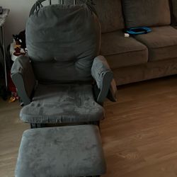 Rocking Chair With Rocking Foot Rest 