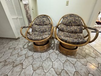 1960s Vintage Mid-Century Rattan Bohemian Swivel Chairs- Set of 2