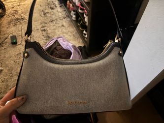 Last but at least another Michael Kors purse