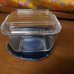 Clear Vintage Pyrex Refrigerator Dish With Lid