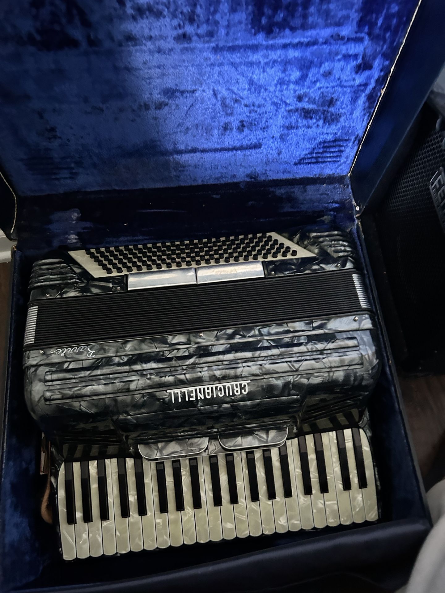 Accordion Is 500 And The Pad 250 Everything Is New Got Everything On It