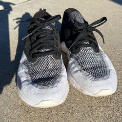 Nike Odyssey React Size 7 Women