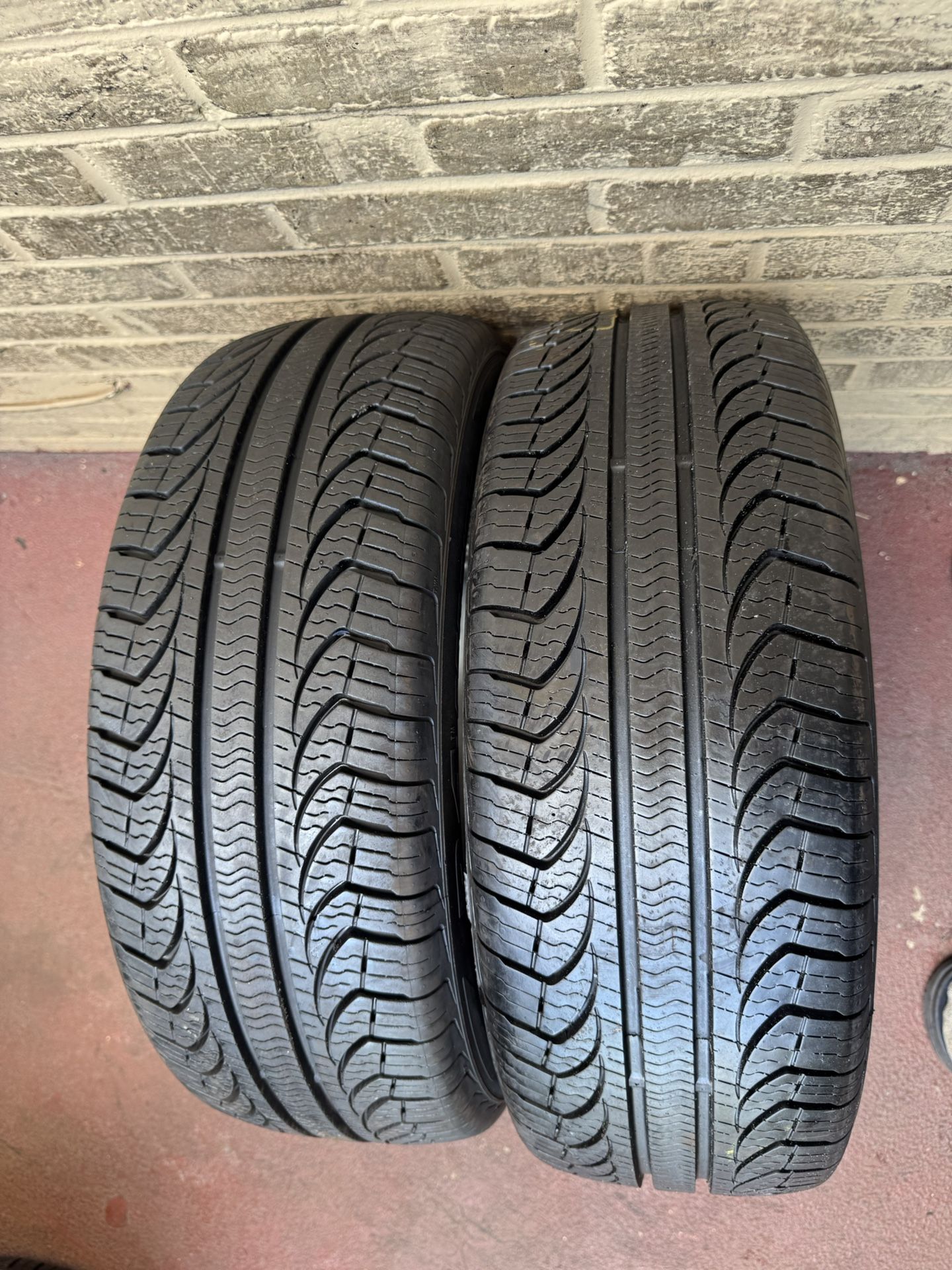 Set Of 2 Nice Pirelli P4 205/55/16 ( We Install & Balance)