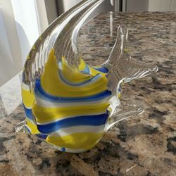 Art Glass Angel Fish Hand Blown Murano Style Paperweight/Figurine, Blue And Yellow