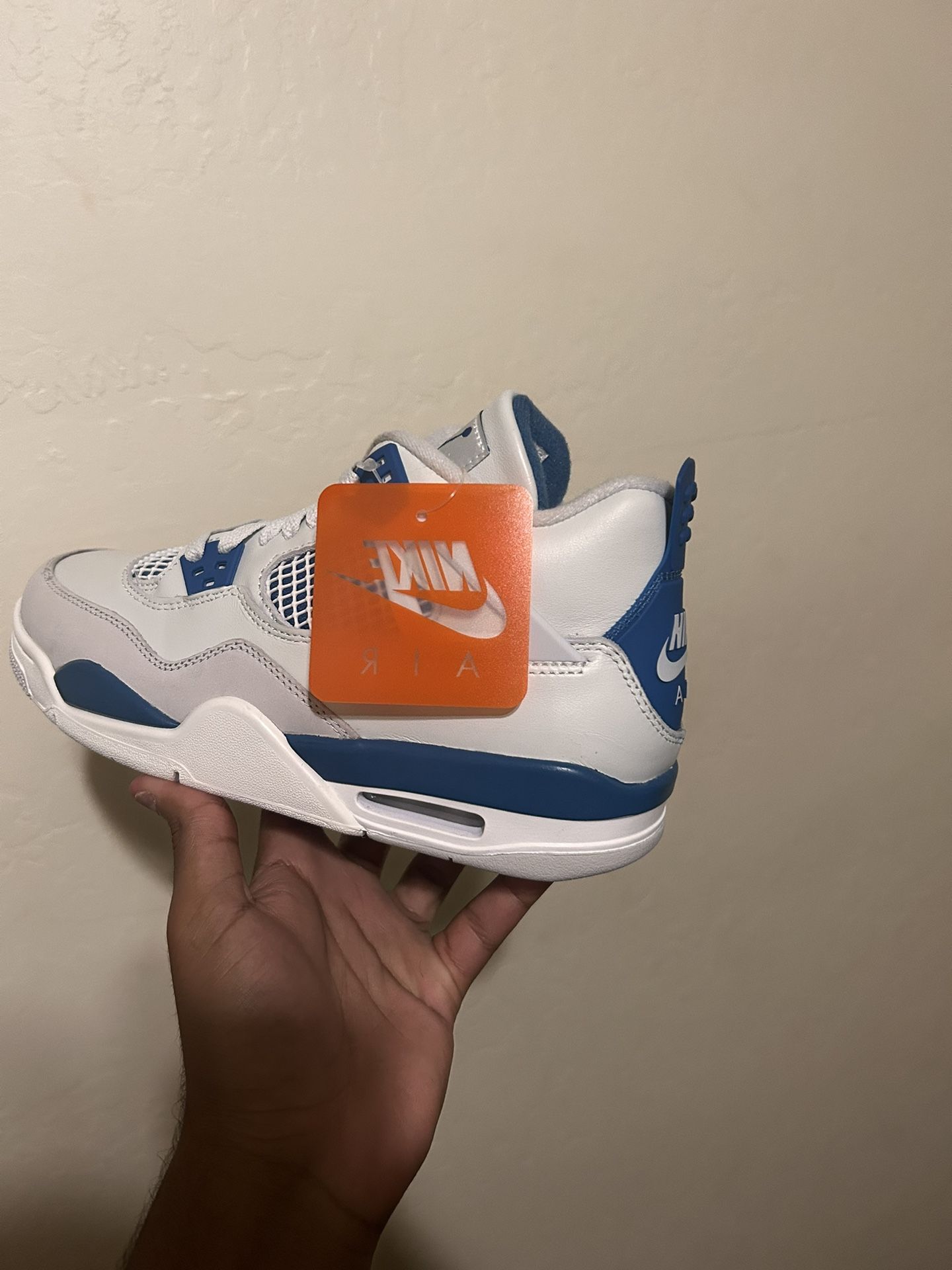 Jordan 4 Military Blue Size 7men 8.5women
