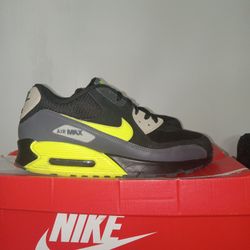 Nike Air Max 90 Black Neon Men Size 10
