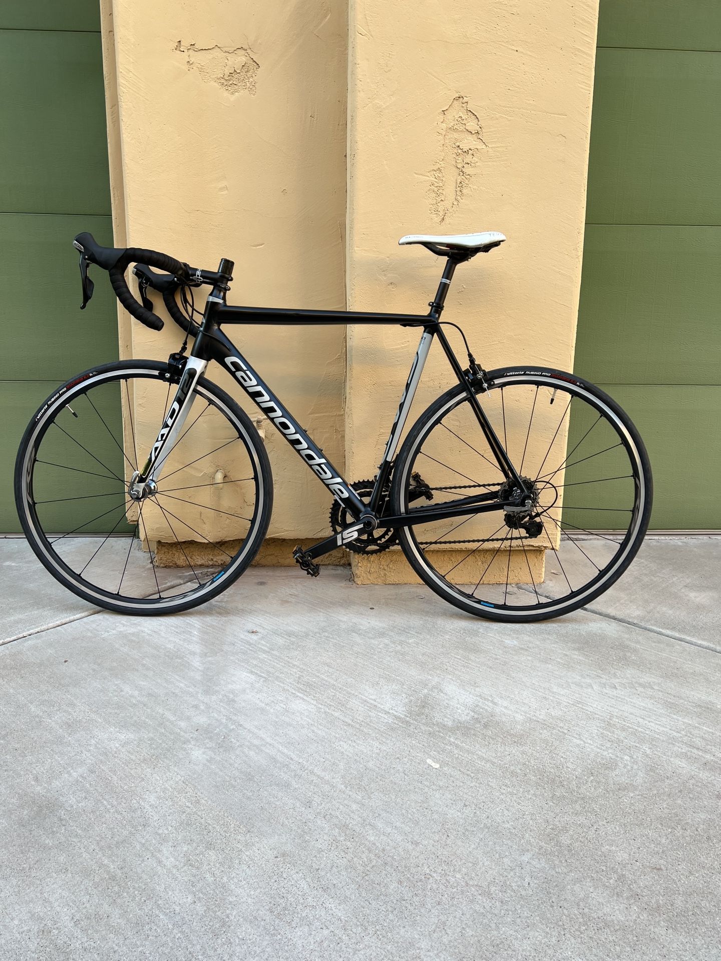 2017 Cannondale CAAD12 56cm