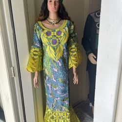 African Dress Embroidered High Quality Size M(8-10)