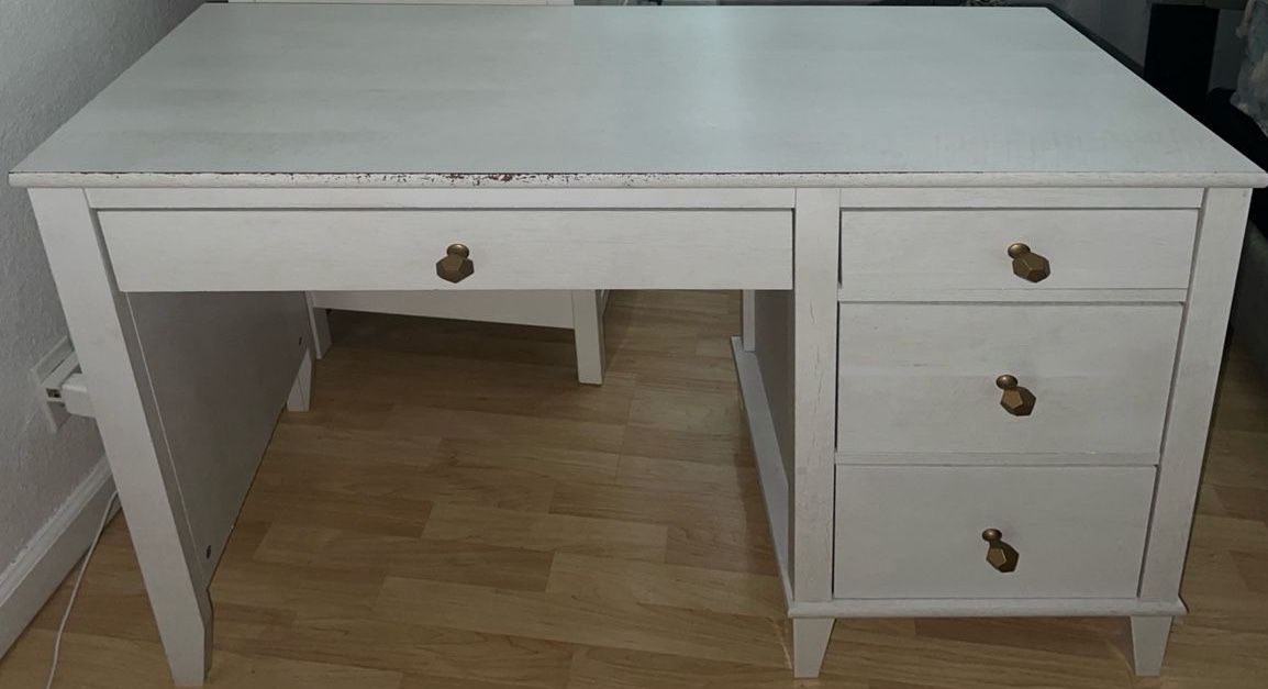 Desk/Vanity