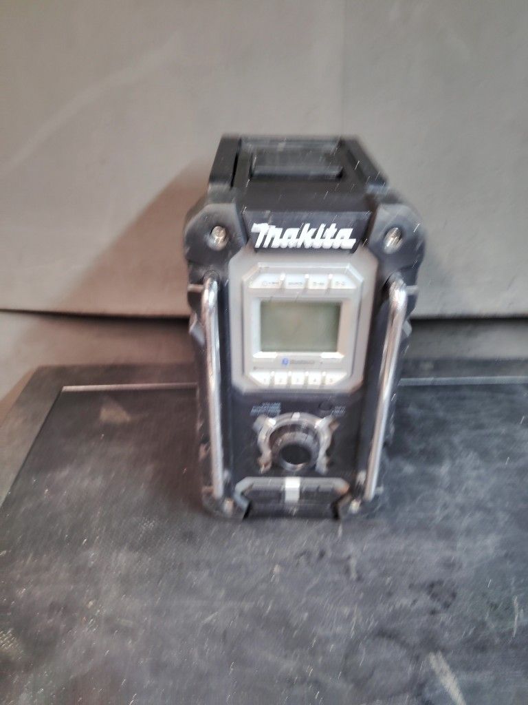 Makita Jobsite Radio !!!