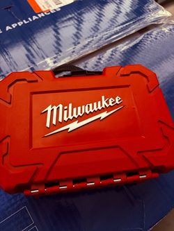 Milwaukee 16 piece hole saw metal kit
