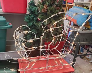Light up outdoor Santa sleigh