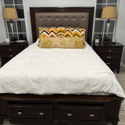 Queen Bed and Nightstands