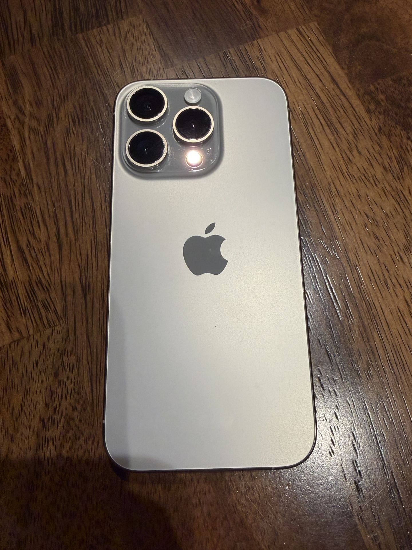 iPhone 15 Pro 128gb