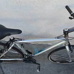 Trek Road BIKE (USED)