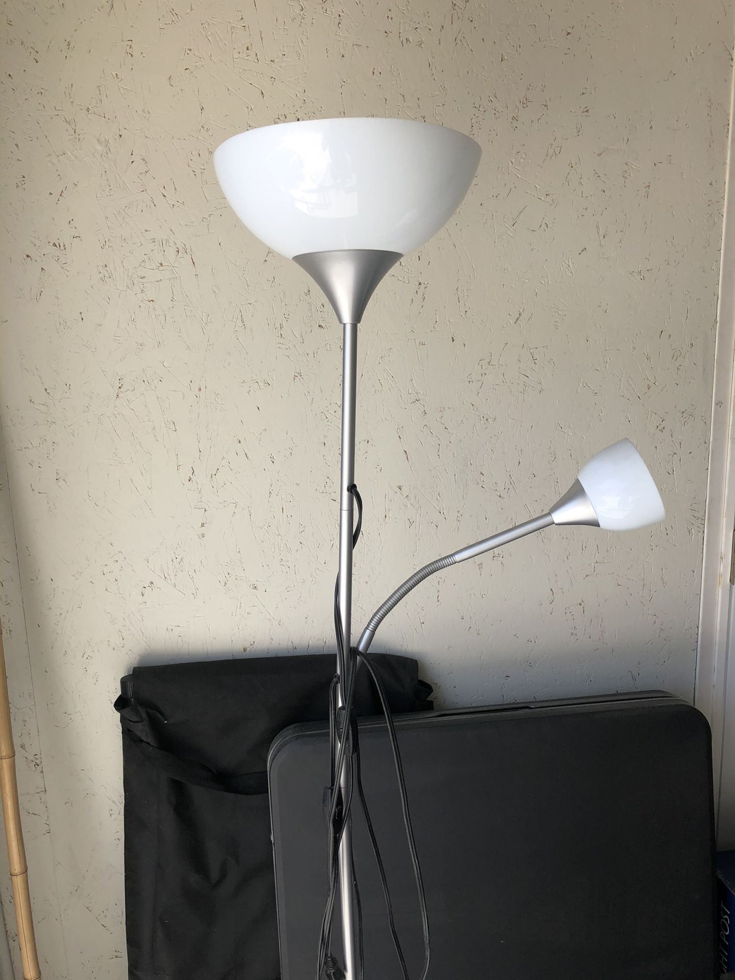 Floor Lamp with 2 lights (1 bulb included)