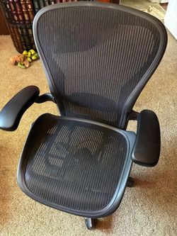 Herman Miller Aeron size c