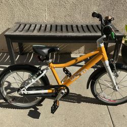 Woom 3 - 16” Kids Bike -Super Lightweight ** Excellent Condition **