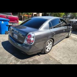 2005 Nissan Altima