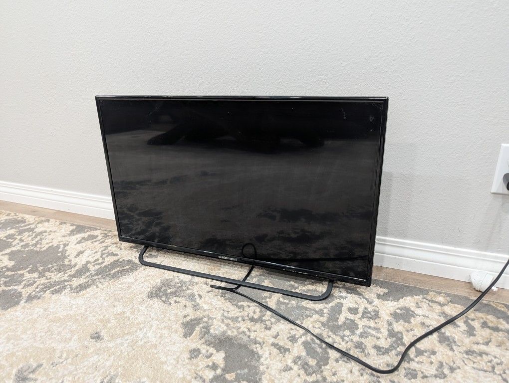 Element 32" TV