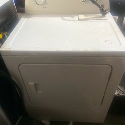 Kenmore Series 200 Dryer And Whirlpool Ultimate Car 2 Washer 