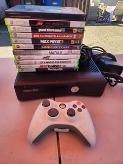 Xbox 360 s 4gb Bundle 11 games