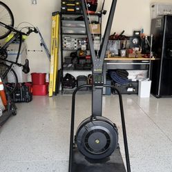 Concept2 SkiErg with Floor Stand 
