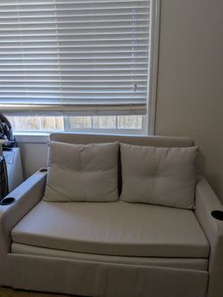 Pull out couch