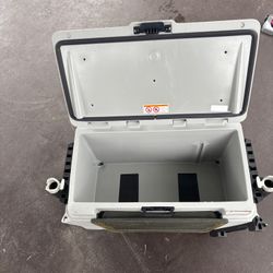Sea-Doo New OEM LinQ 13.5 US Gal (51L) Cooler 