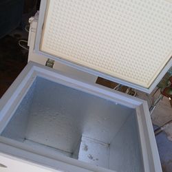 Hailer Freezer