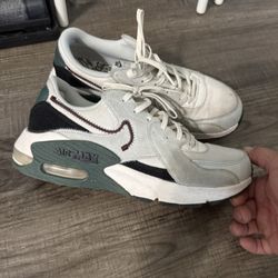 Nike Size 8.5 Men