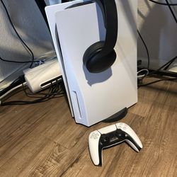 PS5 Disc Edition with controller And Headphone 