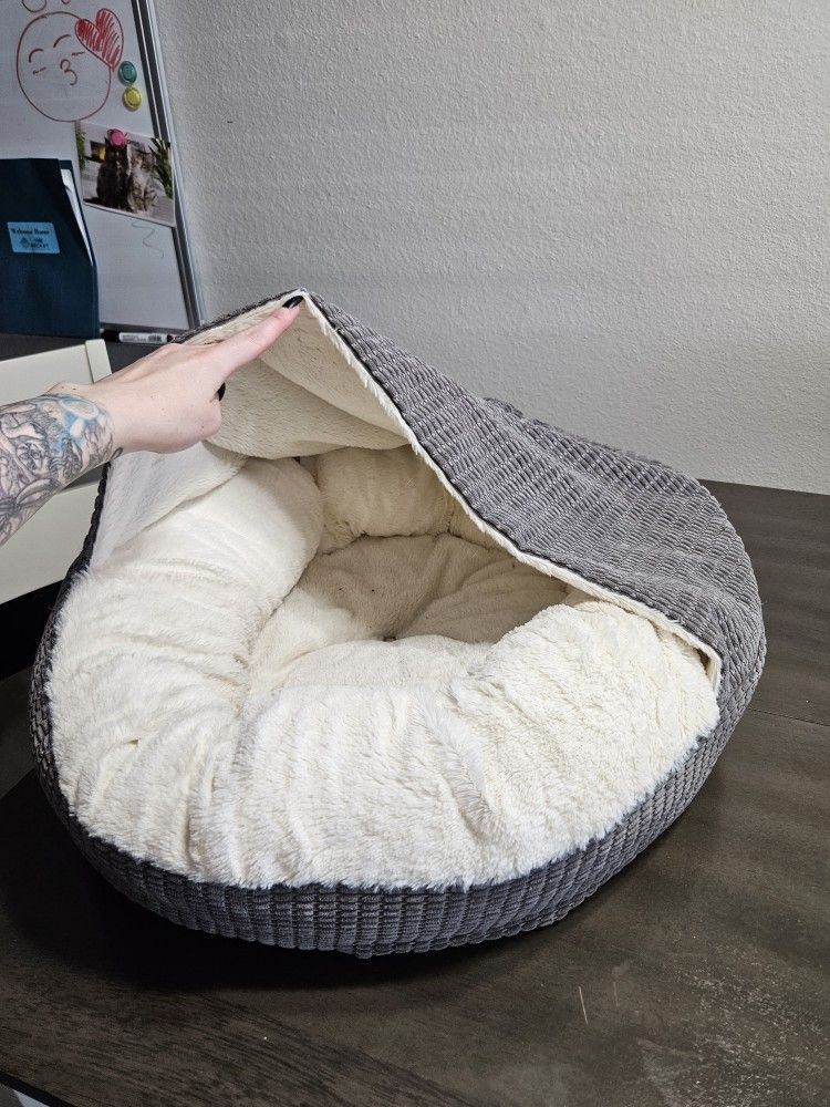 Plush Pet Bed