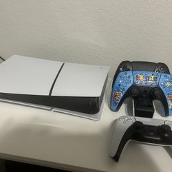 PS5 Bundle W V Bucks / Send Offers $850 Value If Purchased Brand New From The Store