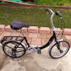 Schwinn loop folding bike/bicycle with 50 dollar comfortable seat