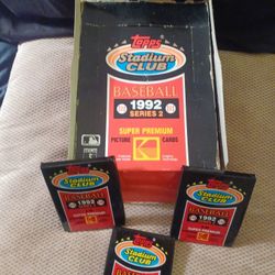 1992 Seris 2 Topps Baseball Cards.