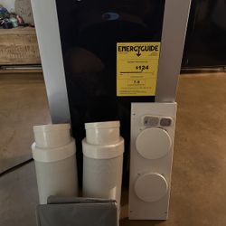 New 14,000 BTU Portable Air Conditioner Cools 500sq Ft By Whynter