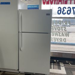 Smaller Apartment Size Refrigerator