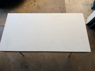 Computer desk