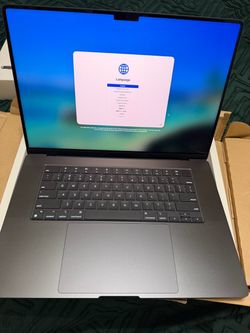 2024 Apple Mac book pro black 16 inch