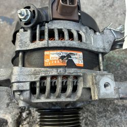 Oem Alternator  From 2017 Corolla, Just 40,000 Miles On It. Fits Other Years. 