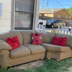 Couch Sectional 