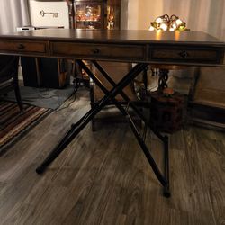 Solid Wood Desk - Height Adjustable