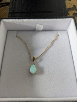 14 K Gold Chain And Charm